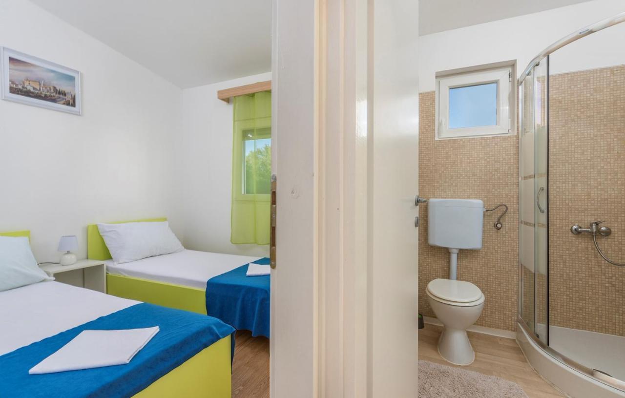 Holiday Park Village Jelovci Kringa Bagian luar foto