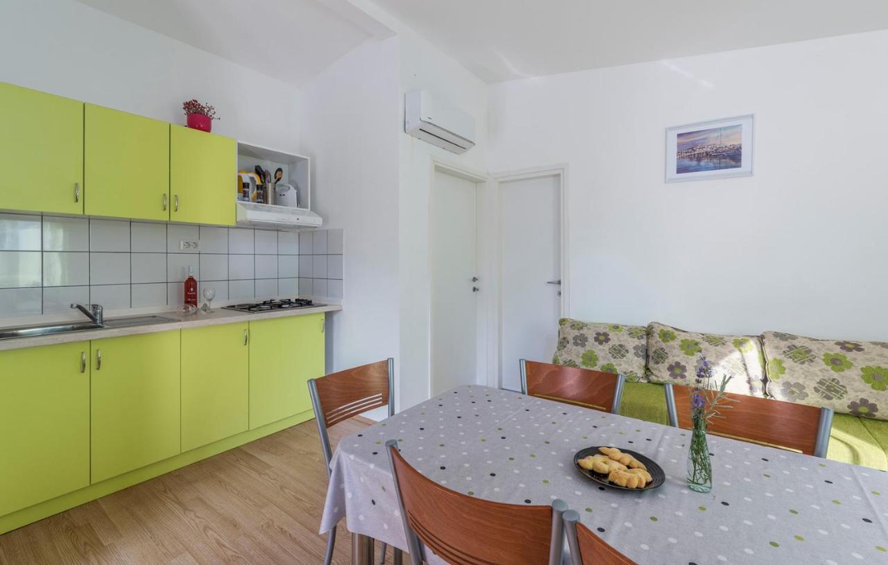 Holiday Park Village Jelovci Kringa Bagian luar foto