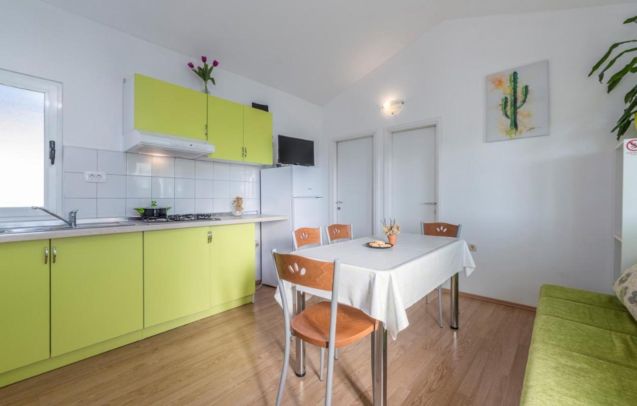 Holiday Park Village Jelovci Kringa Bagian luar foto